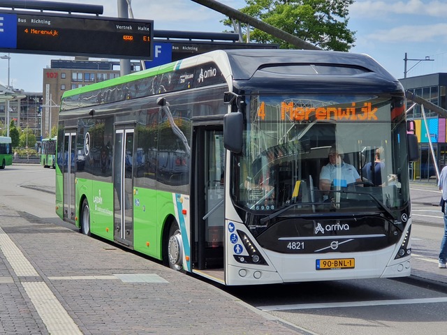 Foto van ARR Volvo 7900 Electric 4821 Standaardbus door wyke2207