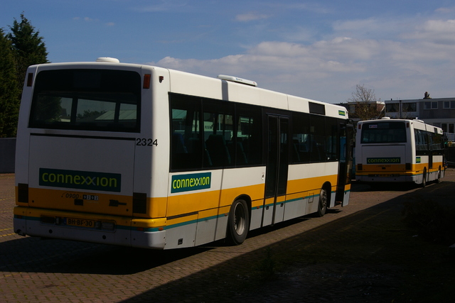 Foto van CXX Den Oudsten B95 2324 Standaardbus door wyke2207