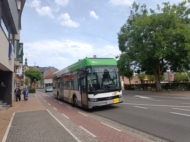 Foto van DeLijn Van Hool A12 2894 Standaardbus door BusfanTom