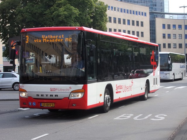 Foto van KEO Setra S 415 LE Business 1077 Standaardbus door Lijn45