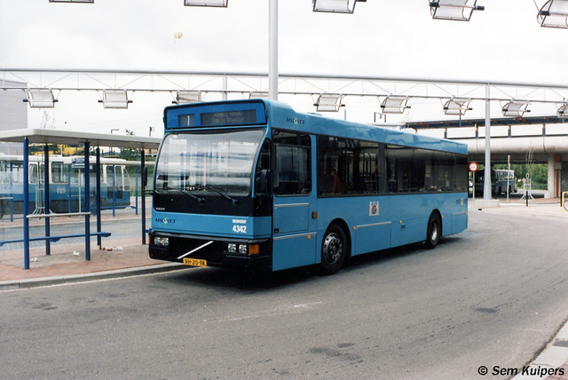 Foto van MN Berkhof 2000NL 4342 Standaardbus door RW2014