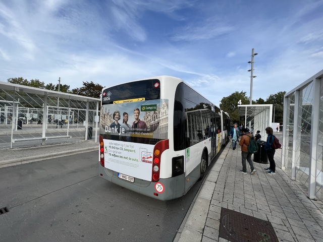 Foto van DeLijn Van Hool AG300 5806 Gelede bus door Stadsbus