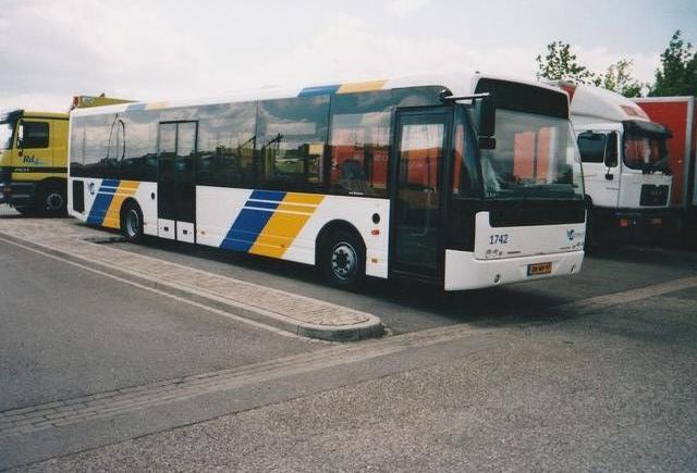 Foto van HER VDL Ambassador ALE-120 1742 Standaardbus door HSarchief