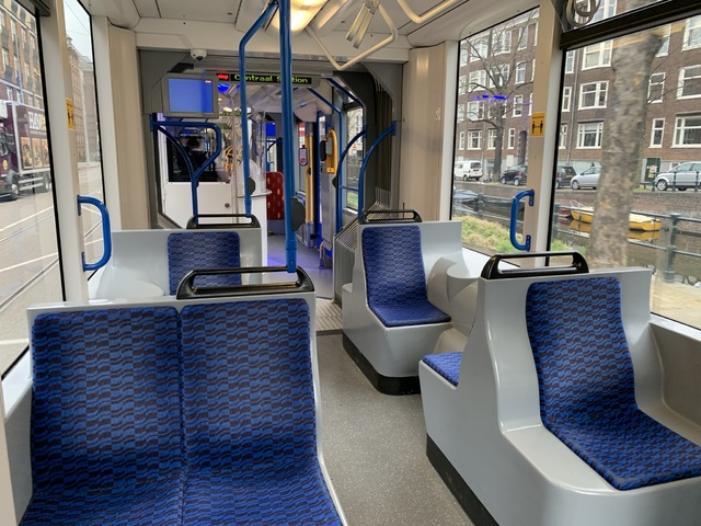 Foto van GVB Siemens Combino 2053 Tram door_gemaakt Stadsbus