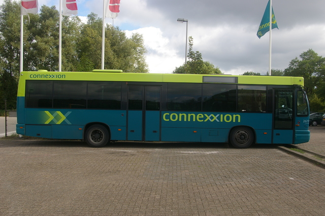 Foto van CXX Den Oudsten B95 2677 Standaardbus door wyke2207