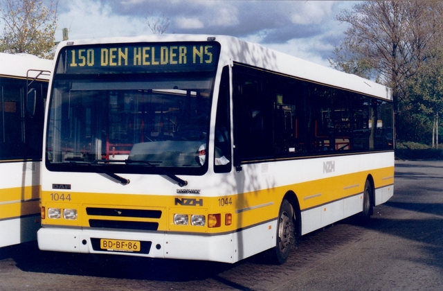 Foto van NZH Berkhof 2000NL 1044 Standaardbus door wyke2207