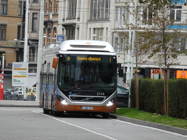 Foto van MIVB Volvo 7900 Hybrid 2114 Standaardbus door Delijn821