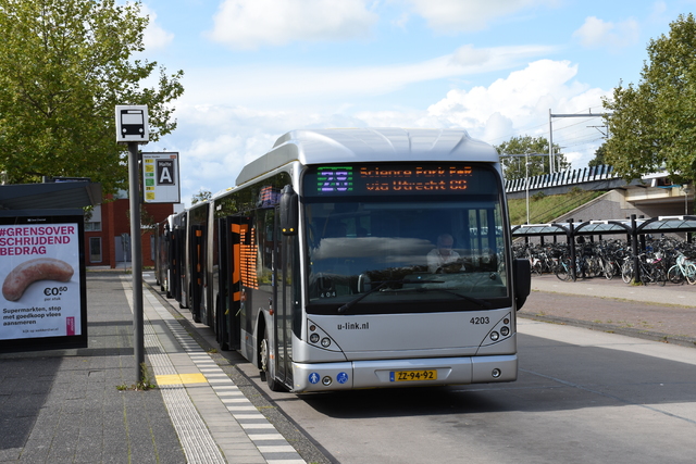 Foto van QBZ Van Hool AGG300 4203 Dubbelgelede bus door OVSpotterLinschoten