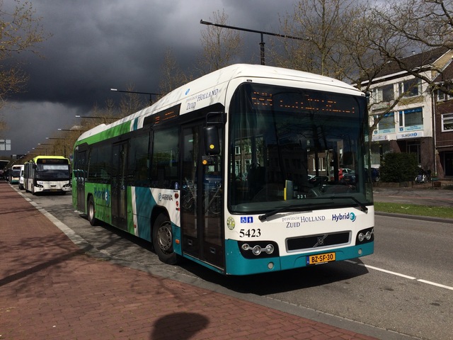 Foto van ARR Volvo 7700 Hybrid 5423 Standaardbus door Busdordrecht