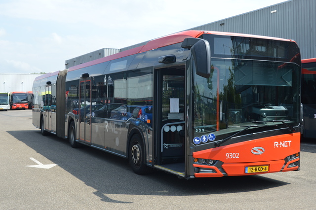 Foto van CXX Solaris Urbino 18 9302 Gelede bus door wyke2207
