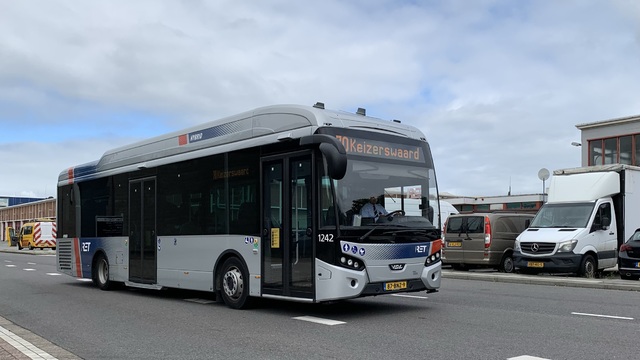 Foto van RET VDL Citea SLE-120 Hybrid 1242 Standaardbus door Stadsbus