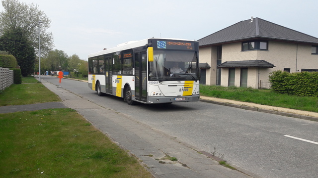 Foto van DeLijn Jonckheere Transit 2000 550251 Standaardbus door BusfanTom