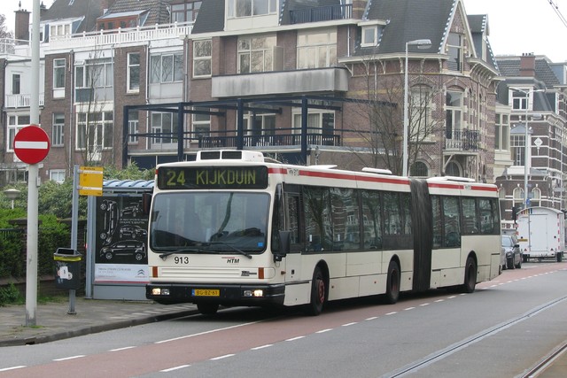 Foto van HTM Den Oudsten B93 913 Gelede bus door dmulder070