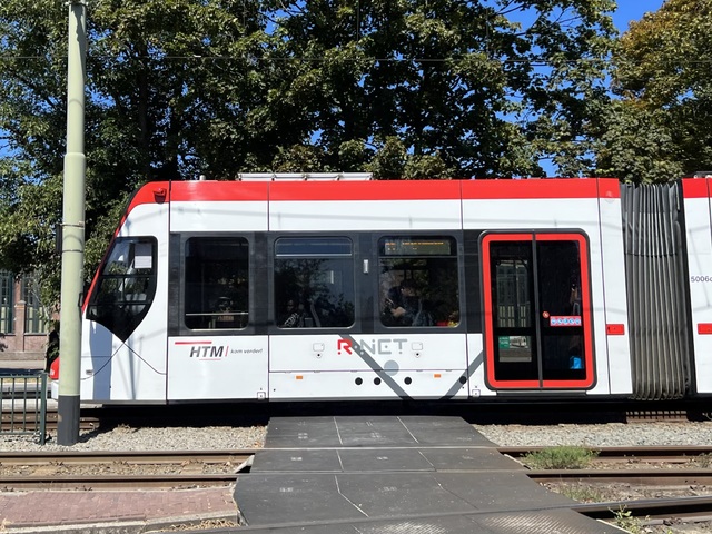 Foto van HTM Avenio 5006 Tram door_gemaakt Stadsbus