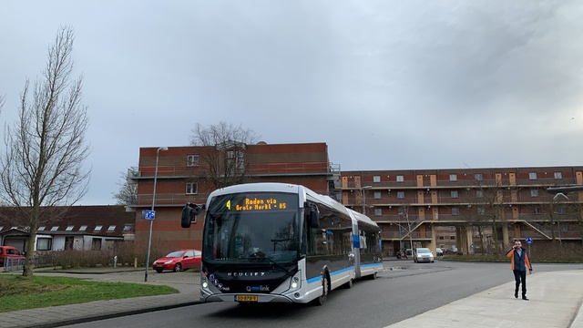 Foto van QBZ Heuliez GX437 ELEC 7423 Gelede bus door Stadsbus