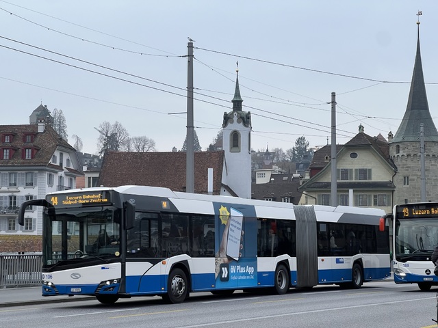 Foto van VBL Solaris Urbino 18 106 Gelede bus door Stadsbus