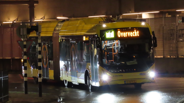 Foto van QBZ Heuliez GX437 ELEC 4820 Gelede bus door_gemaakt OVSpotterLinschoten