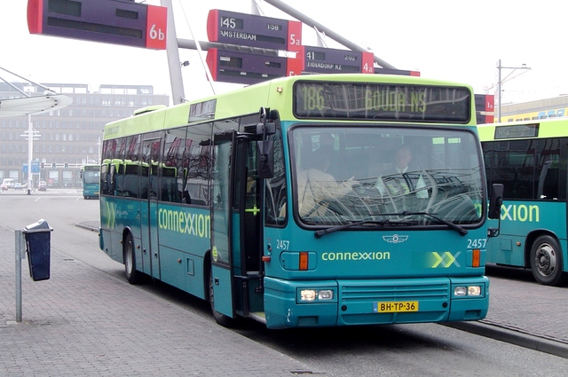 Foto van CXX Den Oudsten B95 2457 Standaardbus door wyke2207