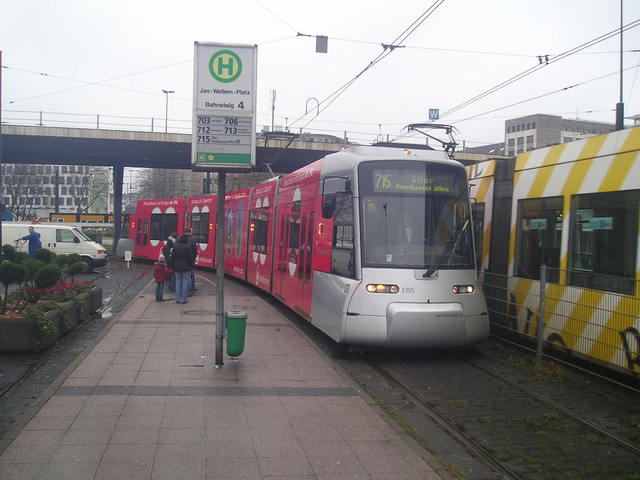 Foto van Rheinbahn NF8U 3305 Tram door_gemaakt Perzik