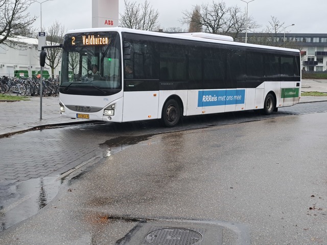 Foto van HER Iveco Crossway LE (13mtr) 2751 Standaardbus door_gemaakt treinspotter-Dordrecht-zuid