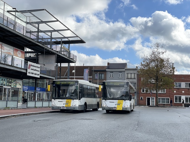 Foto van DeLijn Jonckheere Transit 2000 4562 Standaardbus door M48T