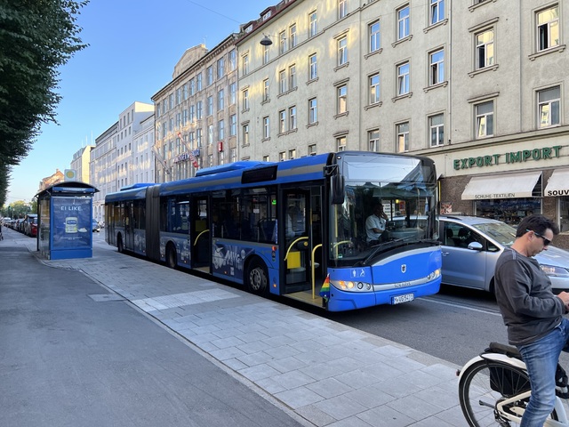 Foto van MVG Solaris Urbino 18 5421 Gelede bus door_gemaakt Stadsbus