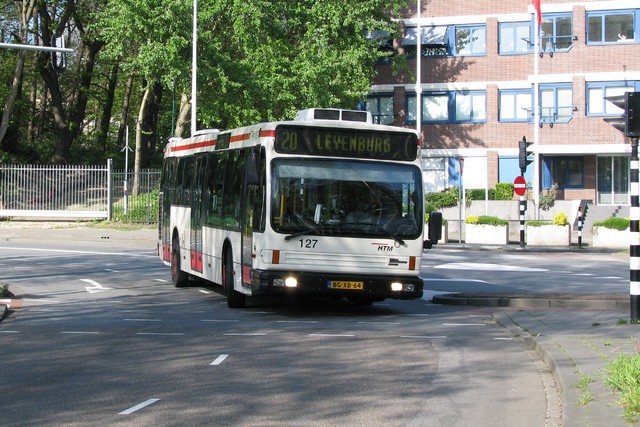 Foto van HTM Den Oudsten B96 127 Standaardbus door dmulder070