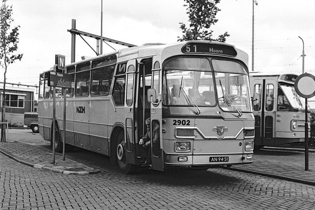 Foto van NZH Leyland-Den Oudsten Standaardstreekbus 2902 Standaardbus door StSo