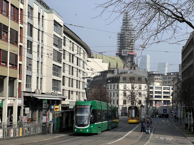 Foto van BVB Flexity 6007 Tram door Stadsbus