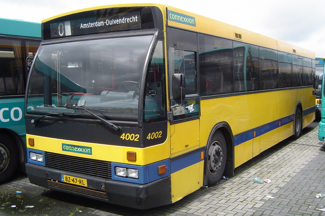 Foto van CXX Den Oudsten B88 4002 Standaardbus door wyke2207