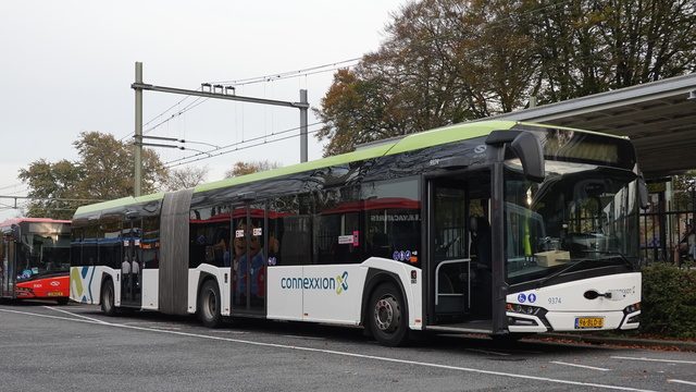 Foto van CXX Solaris Urbino 18 9374 Gelede bus door WDK6761G1