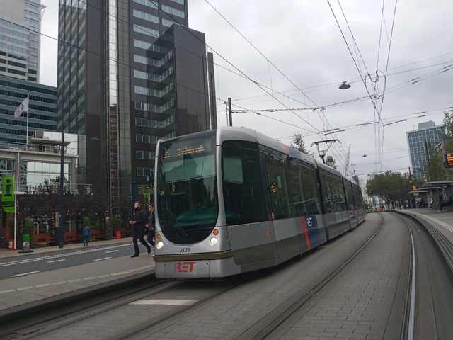 Foto van RET Rotterdamse Citadis 2126 Tram door Sneltram