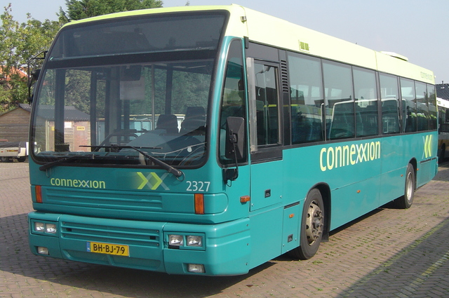 Foto van CXX Den Oudsten B95 2327 Standaardbus door wyke2207