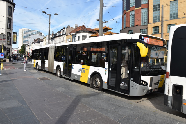 Foto van DeLijn VDL Citea SLFA-180 2535 Gelede bus door JanWillem