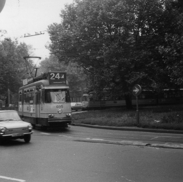 Foto van GVB 6G-Tram 695 Tram door Roel1953