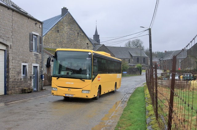 Foto van TEC Irisbus Crossway 4337 Semi-touringcar door mauricehooikammer