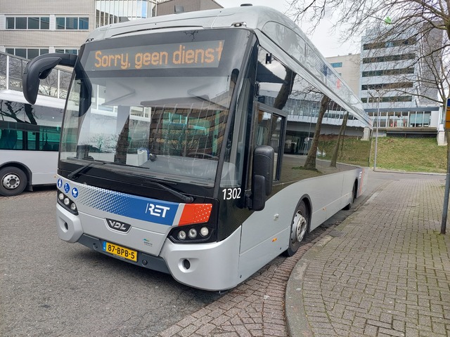 Foto van RET VDL Citea SLE-120 Hybrid 1302 Standaardbus door Ret3031