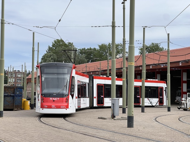 Foto van HTM Avenio 5037 Tram door Stadsbus