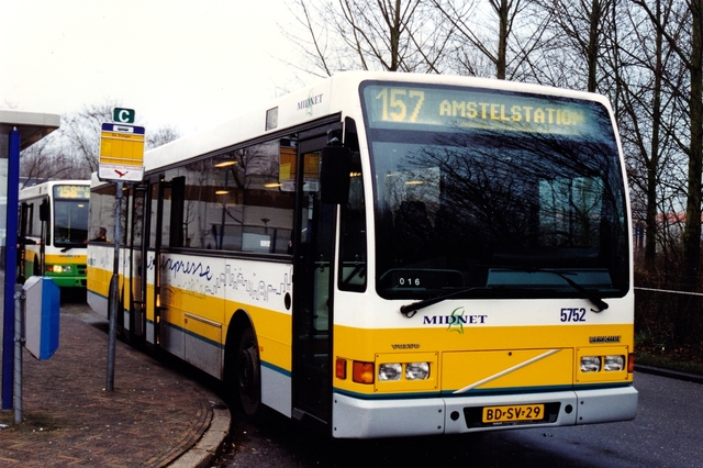 Foto van CXX Berkhof 2000NL 5752 Standaardbus door wyke2207