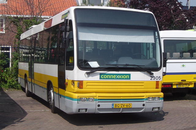 Foto van CXX Den Oudsten B95 2305 Standaardbus door wyke2207