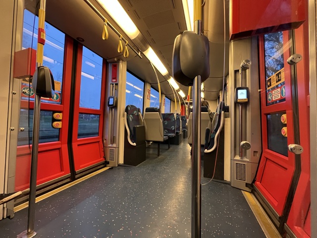Foto van HTM RegioCitadis 4031 Tram door Stadsbus