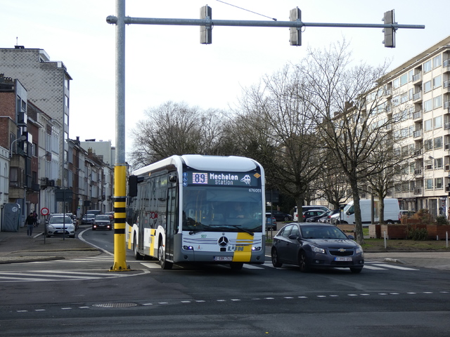 Foto van DeLijn Mercedes-Benz eCitaro 676051 Standaardbus door_gemaakt Delijn821