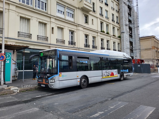 Foto van RATP Iveco Urbanway 12 Hybrid 6159 Standaardbus door ovspotter0592