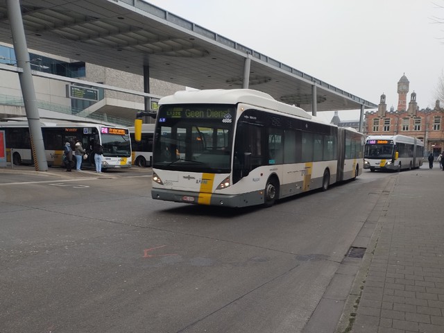 Foto van DeLijn Van Hool AG300 4605 Gelede bus door_gemaakt LLBRK