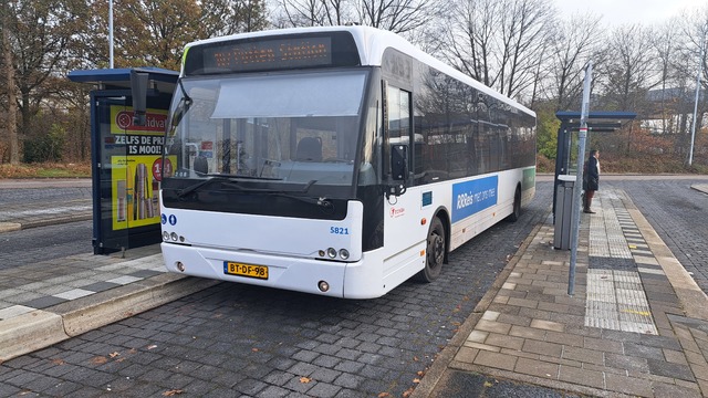 Foto van HER VDL Ambassador ALE-120 5821 Standaardbus door treinspotter-Dordrecht-zuid