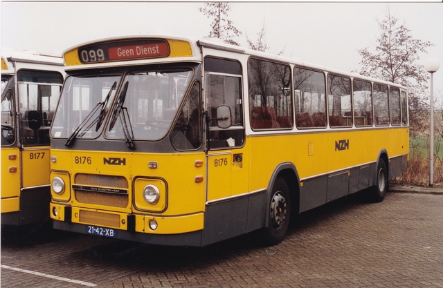 Foto van NZH DAF MB200 8176 Standaardbus door wyke2207