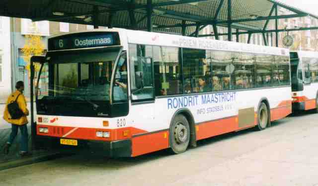 Foto van SBM Den Oudsten B88 820 Standaardbus door Jelmer