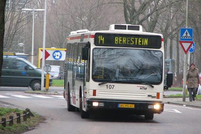 Foto van HTM Den Oudsten B96 107 Standaardbus door dmulder070