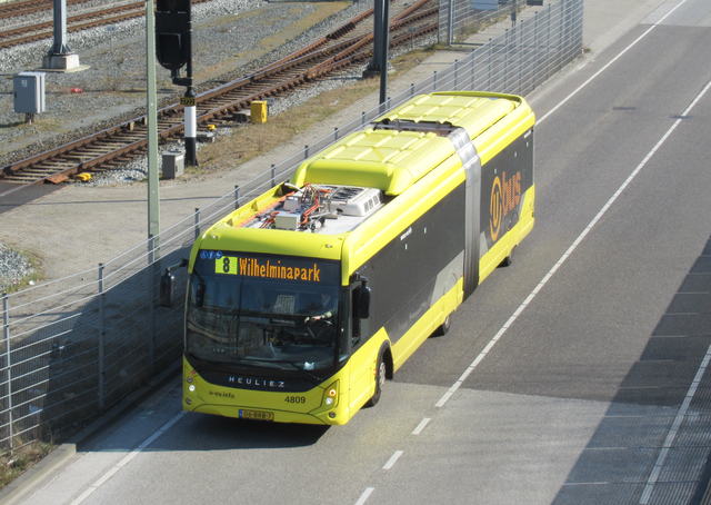 Foto van QBZ Heuliez GX437 ELEC 4809 Gelede bus door RKlinkenberg