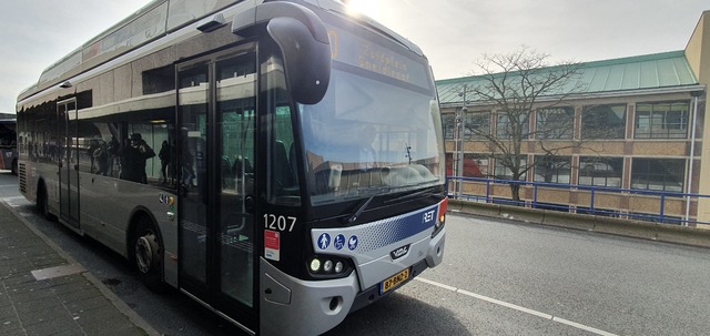 Foto van RET VDL Citea SLE-120 Hybrid 1207 Standaardbus door Busseninportland